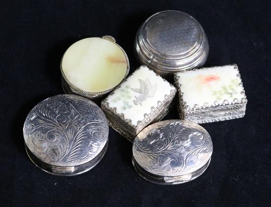 Six assorted pill boxes including three silver.